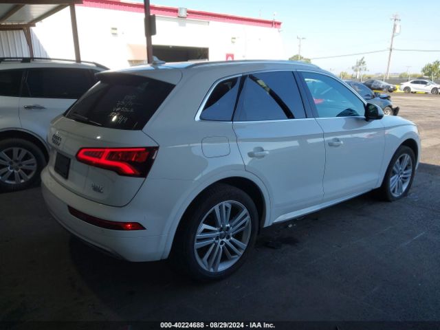 WA1BNAFY8J2205367 Audi Q5 2.0t Premium/2.0t Tech Premium