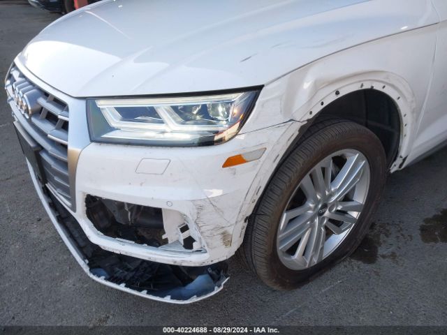 WA1BNAFY8J2205367 Audi Q5 2.0t Premium/2.0t Tech Premium