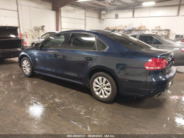1VWAS7A3XFC019305 Volkswagen Passat 1.8t Wolfsburg Edition