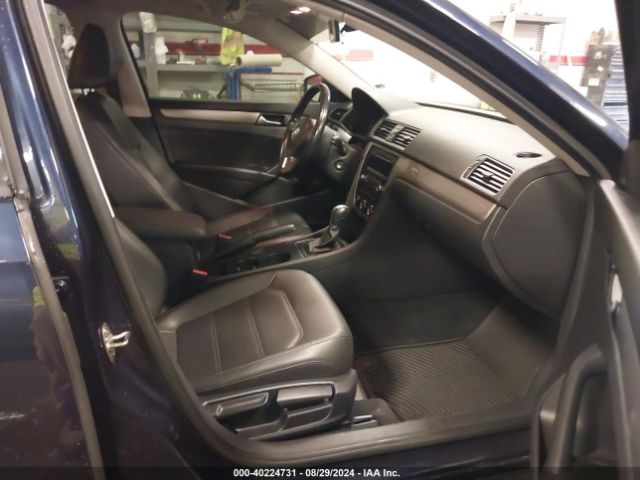 1VWAS7A3XFC019305 Volkswagen Passat 1.8t Wolfsburg Edition