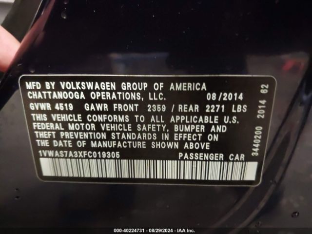 1VWAS7A3XFC019305 Volkswagen Passat 1.8t Wolfsburg Edition