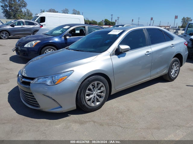 Toyota CAMRY LE 2017 4T1BF1FK6HU757555 Image 2