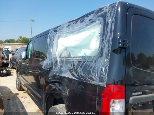 5BZAF0AA1JN853375 Nissan Nv Passenger Nv3500 Hd Sl V8
