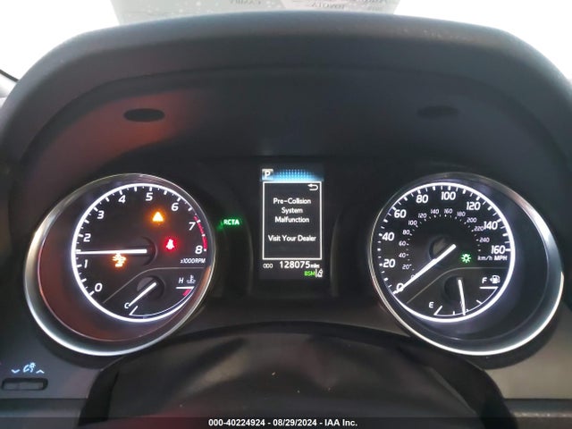 Toyota CAMRY SE 2018 4T1B11HK8JU113170 Image 16