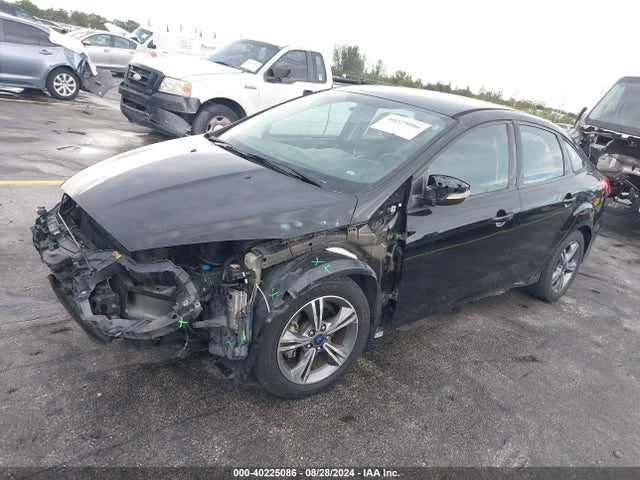 Ford FOCUS SE 2016 1FADP3FE1GL376710 Image 2