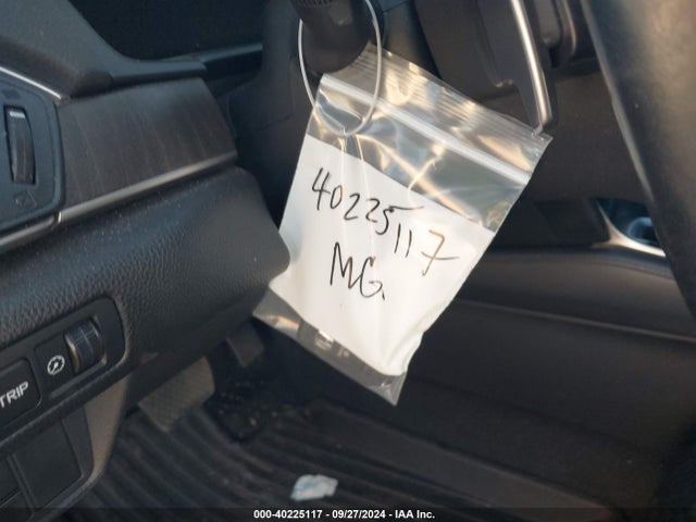 Honda Accord Touring 2018 1HGCV1F92JA040300 Image 18