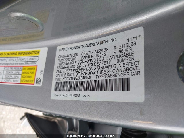 Honda Accord Touring 2018 1HGCV1F92JA040300 Image 9