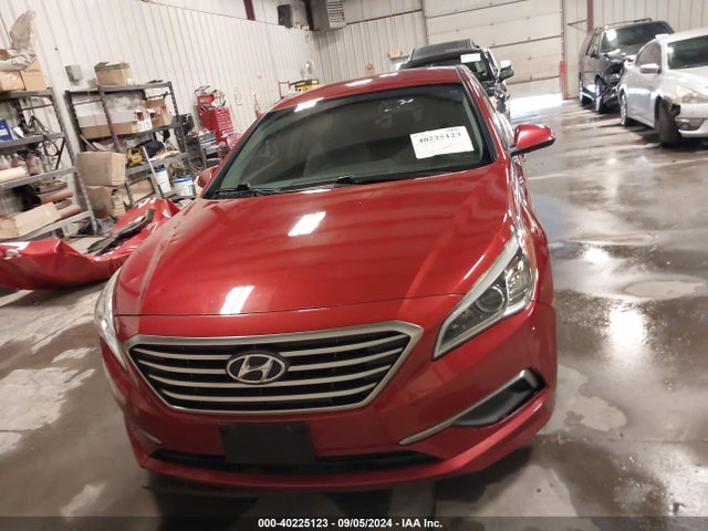 Hyundai SONATA SE 2016 5NPE24AF1GH290983 Image 12