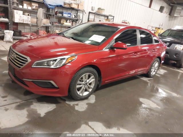 Hyundai SONATA SE 2016 5NPE24AF1GH290983 Image 2
