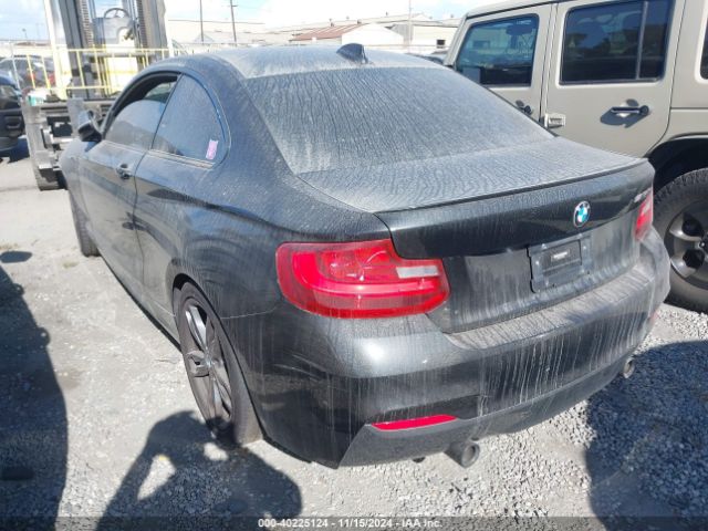 WBA2G1C3XHV665449 BMW M240i