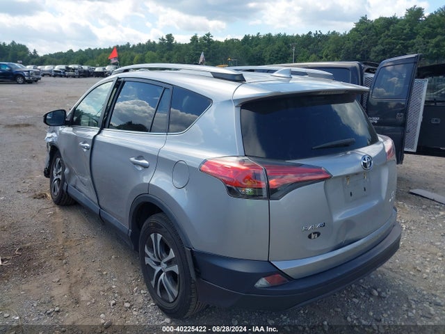Toyota RAV4 LE 2017 2T3BFREV4HW578237 Image 3