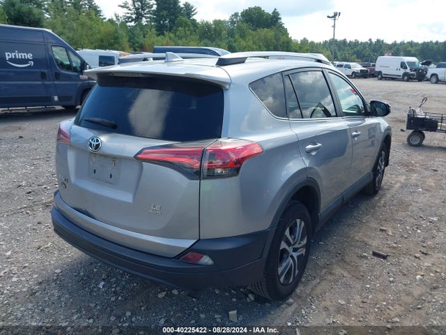 Toyota RAV4 LE 2017 2T3BFREV4HW578237 Image 4