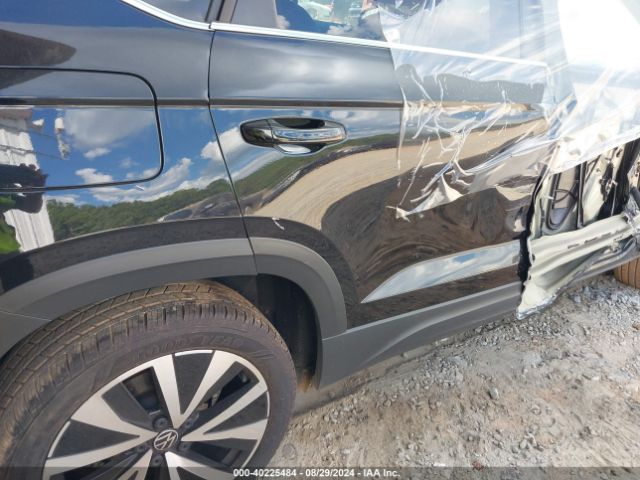 3VVSX7B28RM038616 Volkswagen Taos 1.5t Se