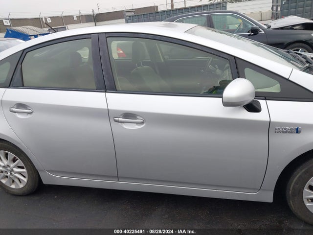 JTDKN3DP5E3051986 Toyota PRIUS PLUG-IN