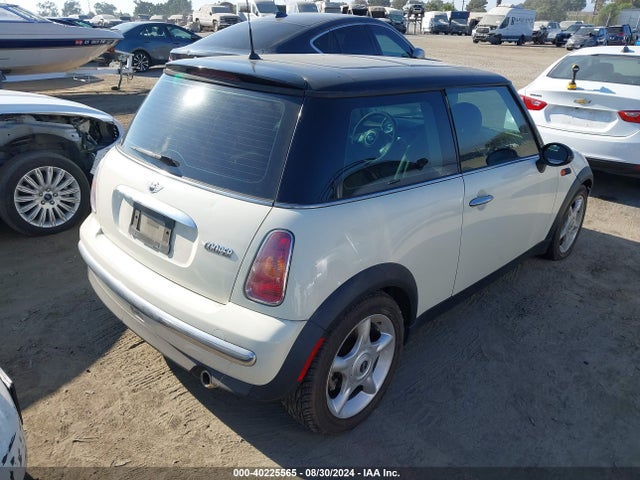 2003 MINI COOPER WMWRC33443TJ50160 Photo 3