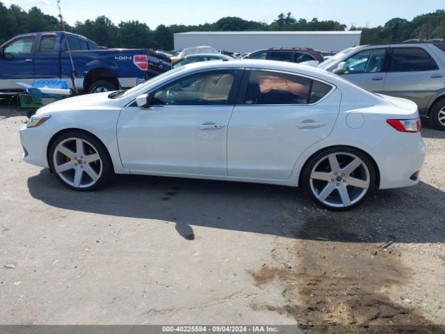 19UDE2F30JA007981 Acura Ilx Acurawatch Plus Package