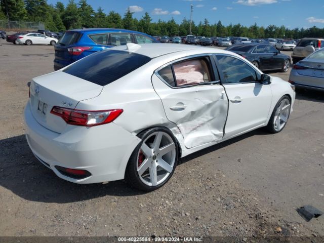 19UDE2F30JA007981 Acura Ilx Acurawatch Plus Package