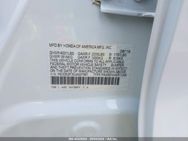 19UDE2F30JA007981 Acura Ilx Acurawatch Plus Package