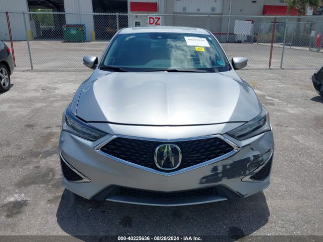 19UDE2F78NA005551 Acura Ilx Premium Package