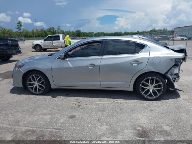19UDE2F78NA005551 Acura Ilx Premium Package