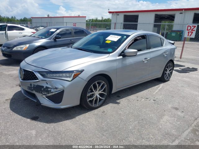 19UDE2F78NA005551 Acura Ilx Premium Package