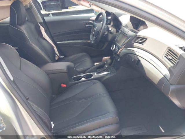 19UDE2F78NA005551 Acura Ilx Premium Package