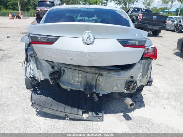 19UDE2F78NA005551 Acura Ilx Premium Package