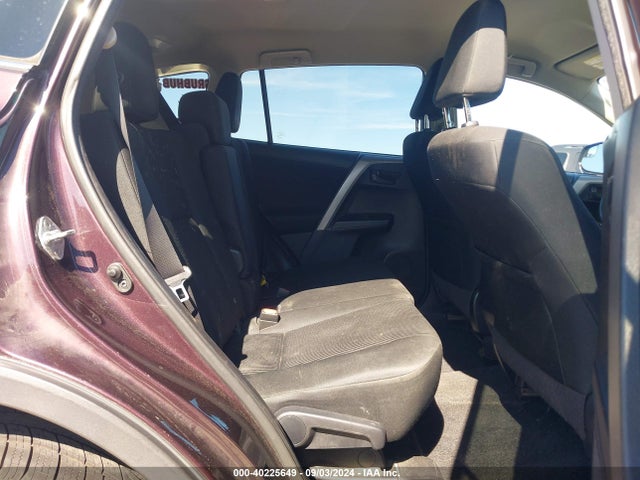 Toyota RAV4 LE 2017 2T3ZFREV8HW396457 Image 8