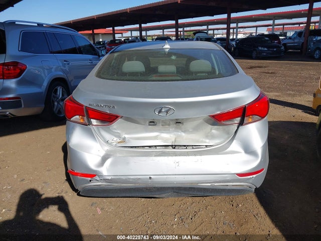 Hyundai ELANTRA SE 2014 5NPDH4AE6EH516031 Image 16