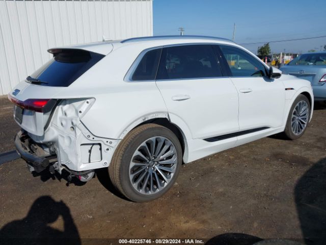 WA1VABGE6KB024112 Audi E-tron Premium Plus