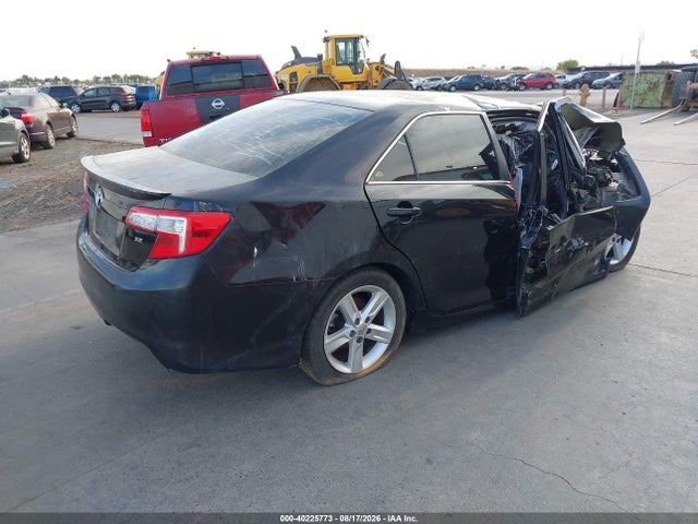 4T1BF1FK9EU856060 Toyota CAMRY SE