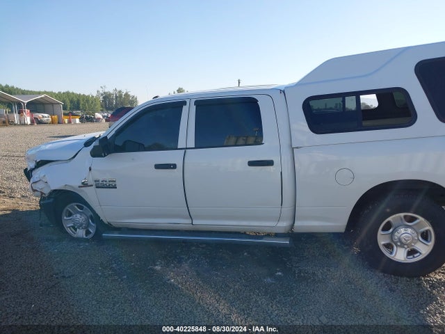 RAM 2500 Tradesman  4x2 6'4 Box 2018 3C6UR4CL2JG100769 Image 14