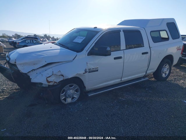 RAM 2500 Tradesman  4x2 6'4 Box 2018 3C6UR4CL2JG100769 Image 2