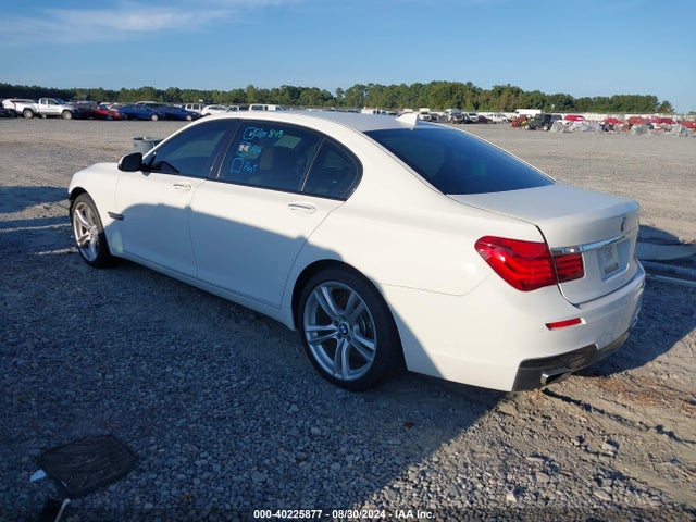 BMW 750LI 2015 WBAYE8C50FD781627 Image 3