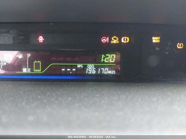 Toyota Prius V Two 2015 JTDZN3EU3FJ033499 Image 15