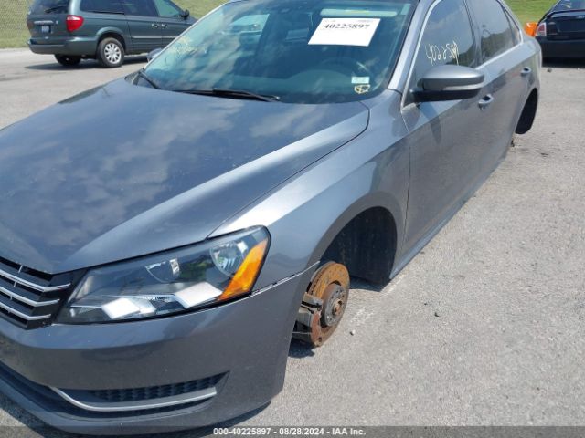 1VWBV7A30FC044323 Volkswagen Passat 2.0l Tdi Se