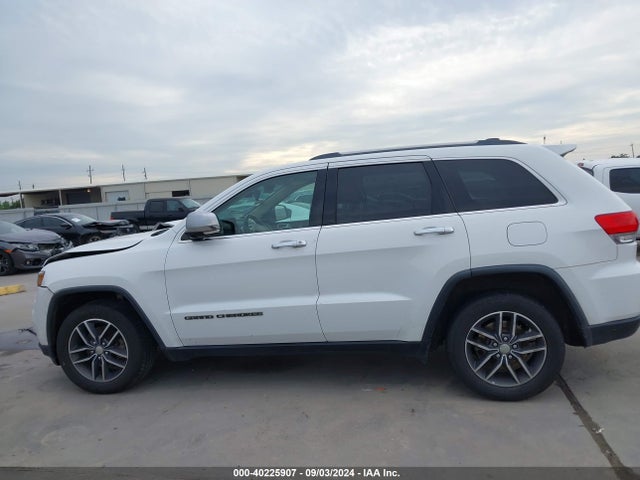 1C4RJEBG1HC745555 Jeep Grand Cherokee Limited 4x2