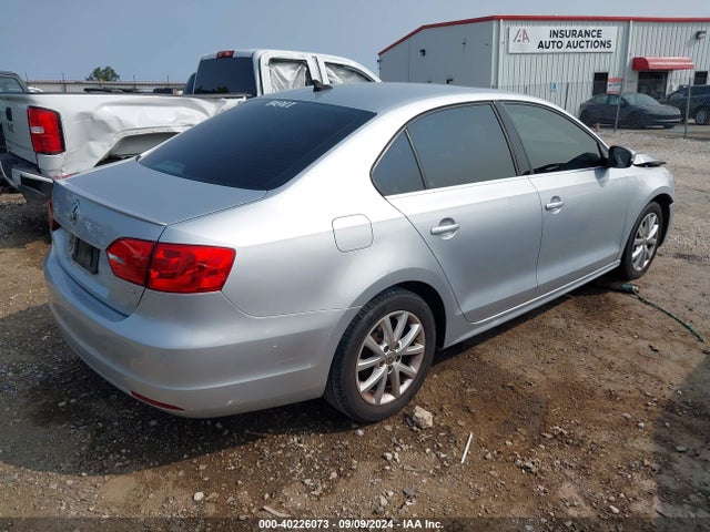 3VWD07AJ1EM209296 Volkswagen Jetta 1.8t Se