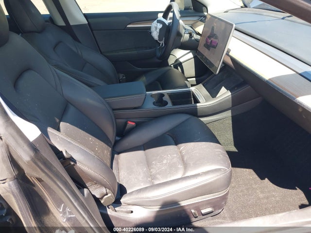 2022 TESLA MODEL 3 5YJ3E1EB9NF184247 Photo 4
