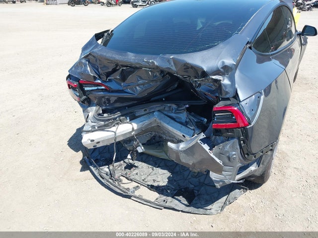 2022 TESLA MODEL 3 5YJ3E1EB9NF184247 Photo 5
