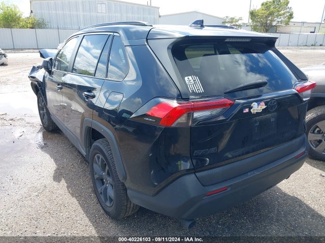 Toyota RAV4 LE 2021 2T3H1RFV0MC168845 Image 3