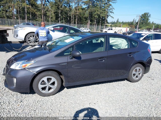 Toyota Prius Three 2014 JTDKN3DU6E0392658 Image 14