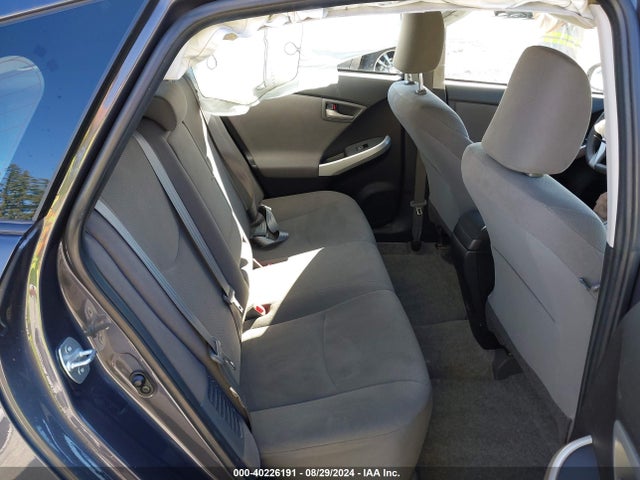 Toyota Prius Three 2014 JTDKN3DU6E0392658 Image 8