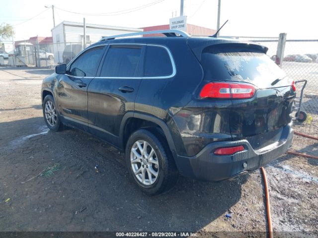 1C4PJLCB3FW706802 Jeep Cherokee Latitude