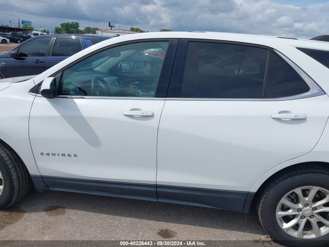 Chevrolet EQUINOX LT 2018 2GNAXSEV1J6114704 Image 14