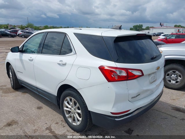 Chevrolet EQUINOX LT 2018 2GNAXSEV1J6114704 Image 3
