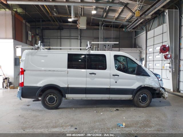 1FTNE1ZM7FKA92272 Ford Transit-150