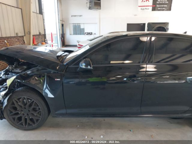 WAUKMAF47JN000883 Audi A4 2.0t Tech Ultra Premium/2.0t Ultra Premium