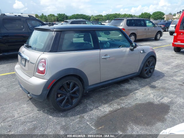 2013 MINI HARDTOP WMWSU3C53DT370155 Photo 3