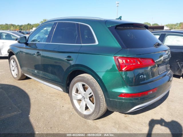 2019 AUDI Q5 WA1BNAFY3K2045285 Photo 2